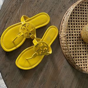 Tory Burch Patent Leather Yellow Miller Sandals Size 8.5
